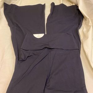 Aerie Flare leg leggings, NEW WITH TAG